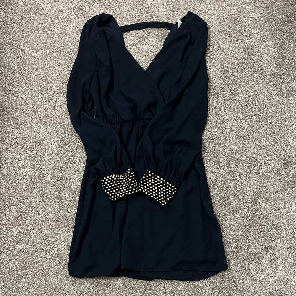 3/15$ 🛍️ Navy Dress with Studded Cuffs